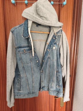 Chaqueta Vaquera con Capucha Talla L