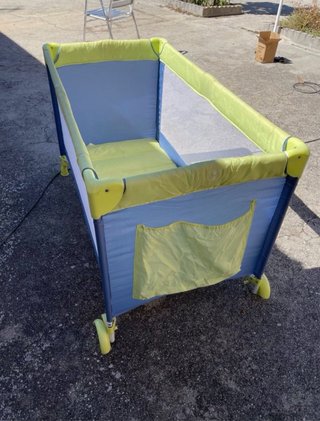 Cuna de viaje plegable
