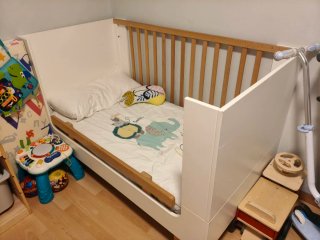 Cama Infantil Blanca y Madera