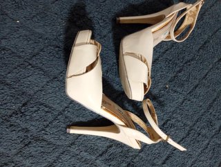 Zapatos de Tacón Beige Talla 37