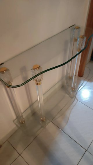 Recibidor de Cristal y Metacrilato