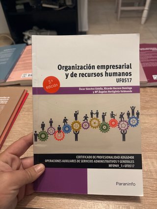 Organización empresarial y de recursos humanos,...