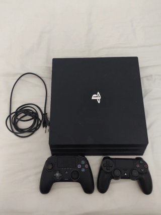 PlayStation 4 Pro 1TB versione 11.5