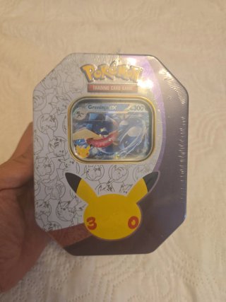 Pokemon Greninja Lata 30 aniversario INGLES.