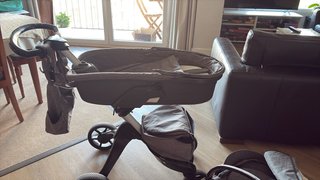 Carro Stokke Xplory (2015) con accesorios