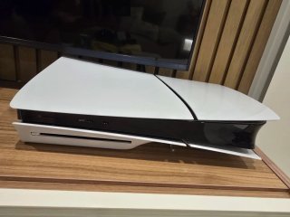 PS5 Slim 1TB (PlayStation 5)