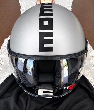 Casco Moto Jet Momo Design Talla L