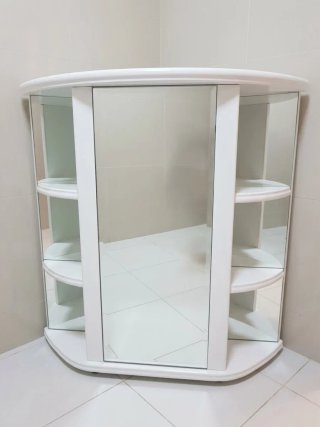 Mueble de baño NUEVO con espejo y luz in