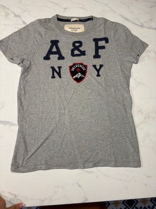 Camiseta Abercrombie & Fitch Gris