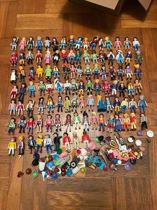 Playmobil lote 105 muñecos