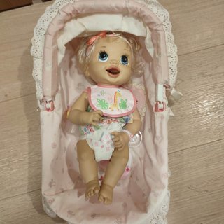 Muñeca Bebé con Capazo