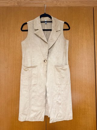 Chaleco largo beige