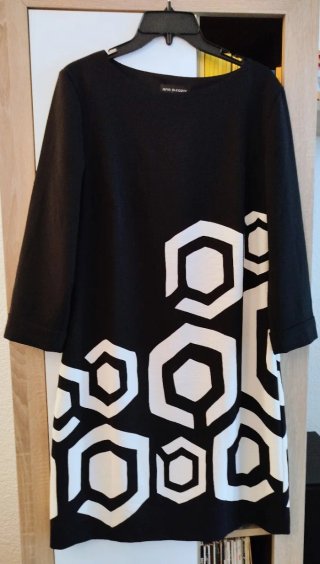 Vestido Ana Alcázar Negro y Blanco