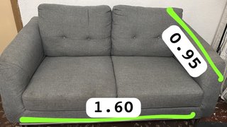 Sofá de dos plazas gris