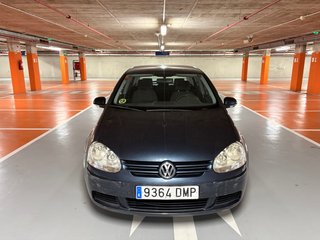 Volkswagen Golf 1.6i 105cv