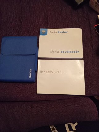Manual de Usuario Dacia Dokker y Media-NAV