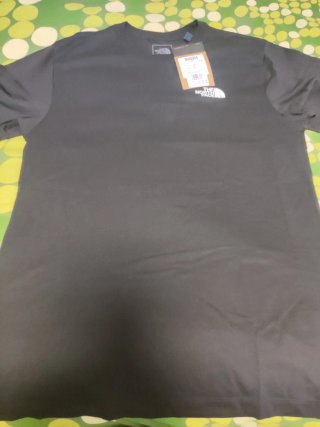 Camiseta The North Face Negra