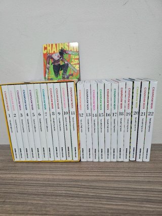Coleccion manga Chainsaw Man + Figuras