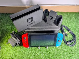 NINTENDO SWITCH v2 + ACCESORIOS!!!