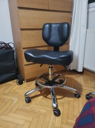 Taburete con ruedas Quirumed