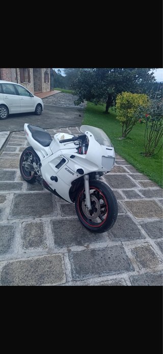 Honda CBR 600 F2