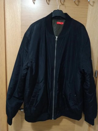Chaqueta Bomber Negra Tissaia Talla XL