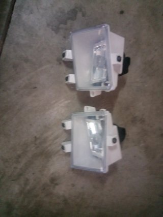 2 Faros Antiniebla Hella para VW y Seat