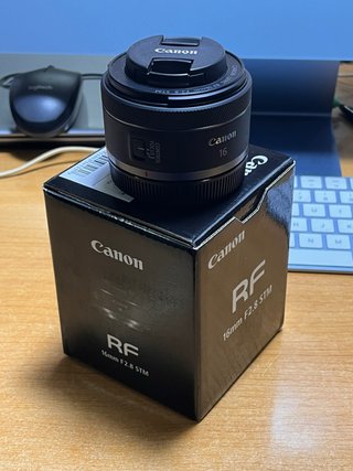 Objetivo Canon RF 16mm F2.8 STM