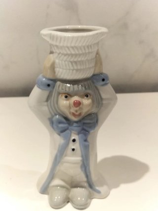 Figura de Porcelana Payaso con Cesta