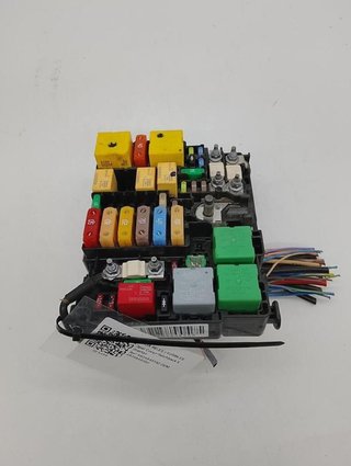 Caja de relés fusibles opel 5494 9804848580 corsa