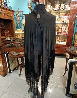 Antiguo Mantón de Manila de Seda Negro