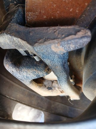 PINZA DE FRENO TRASERA DERECHA Renault Kadjar (06.2015->)