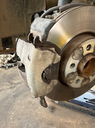 PINZA DE FRENO DELANTERA IZQUIERDA Seat Ibiza (KJ1)(2017->)