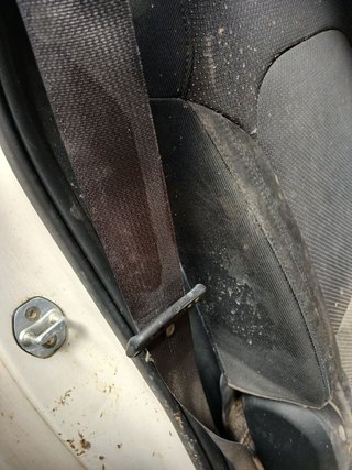 CINTURON SEGURIDAD TRASERO DERECHO Kia Carens (RP)(2013->)