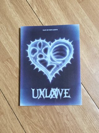 Álbum K-Pop UXLXVE - XLOV