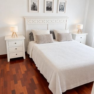 Set de 2 Mesitas de Noche Blancas
