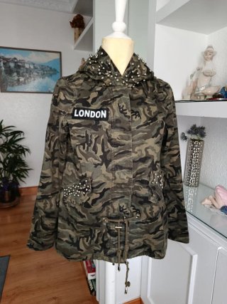 Chaqueta estilo Militar