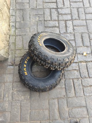 2 Neumáticos Maxxis Razr 2