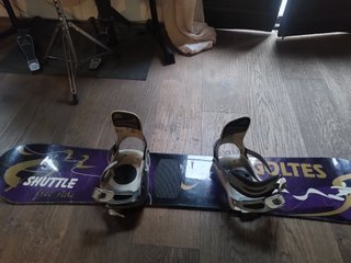 Tabla de Snowboard Goltes Shuttle + fijaciones