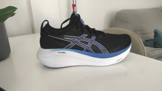Zapatillas Asics Gel-Nimbus 27. Un sólo uso