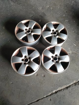4 Llantas 15 pulgadas 5x100 Seat