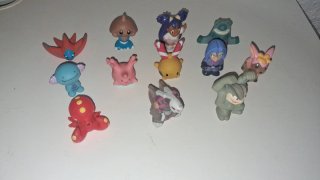 Lote de 12 Figuras Pokémon Bandai kids