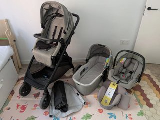 Graco Near2Me DLX Trio 3 en 1 travel system