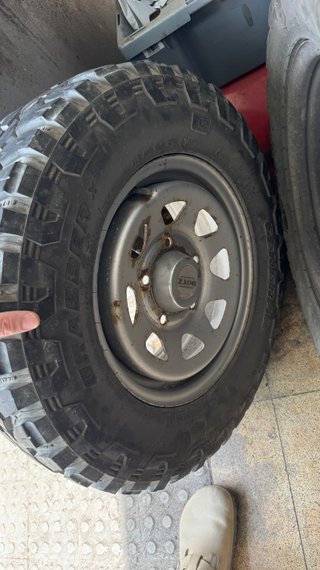 Neumáticos General Grabber con Llantas Dotz 4x
