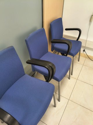 Set de 8 sillas de oficina azules