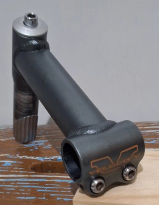 POTENCIA DE BICICLETA VELOCITY-DISEÑO DEPORTIVO