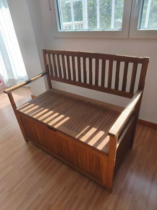Banco de Madera con Almacenamiento