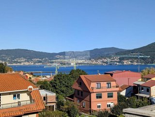 Casa adosada en venta en Teis en Vigo