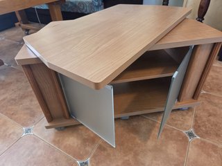 Mueble TV Giratorio de Madera