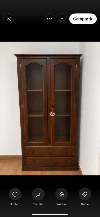Vitrina de Madera con Puertas de Cristal